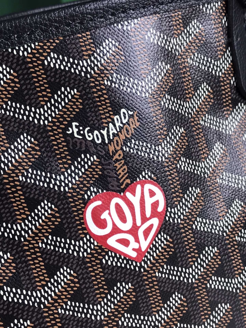 Goyard Shopping Bags